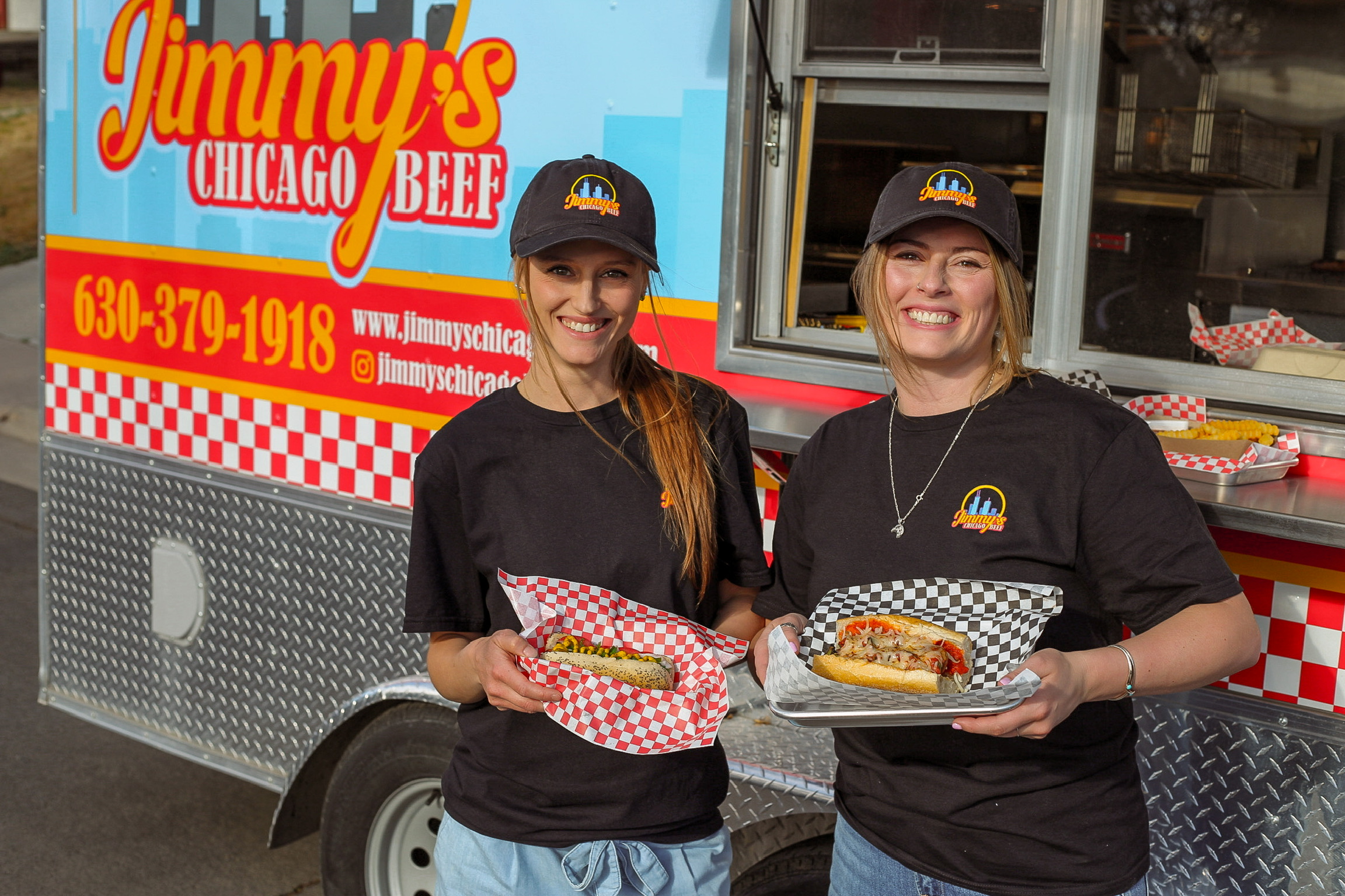 Loren and Shannon Zukowski in front of the Jimmy's Chicago Beef food truck